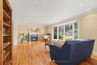 1236 Amesbrooke Drive • Ottawa, ON photo 8