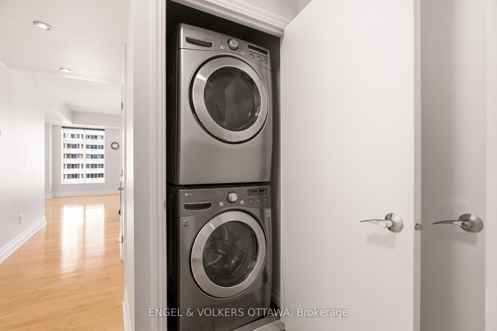 235 Kent Street • #711 • Ottawa, ON photo 20