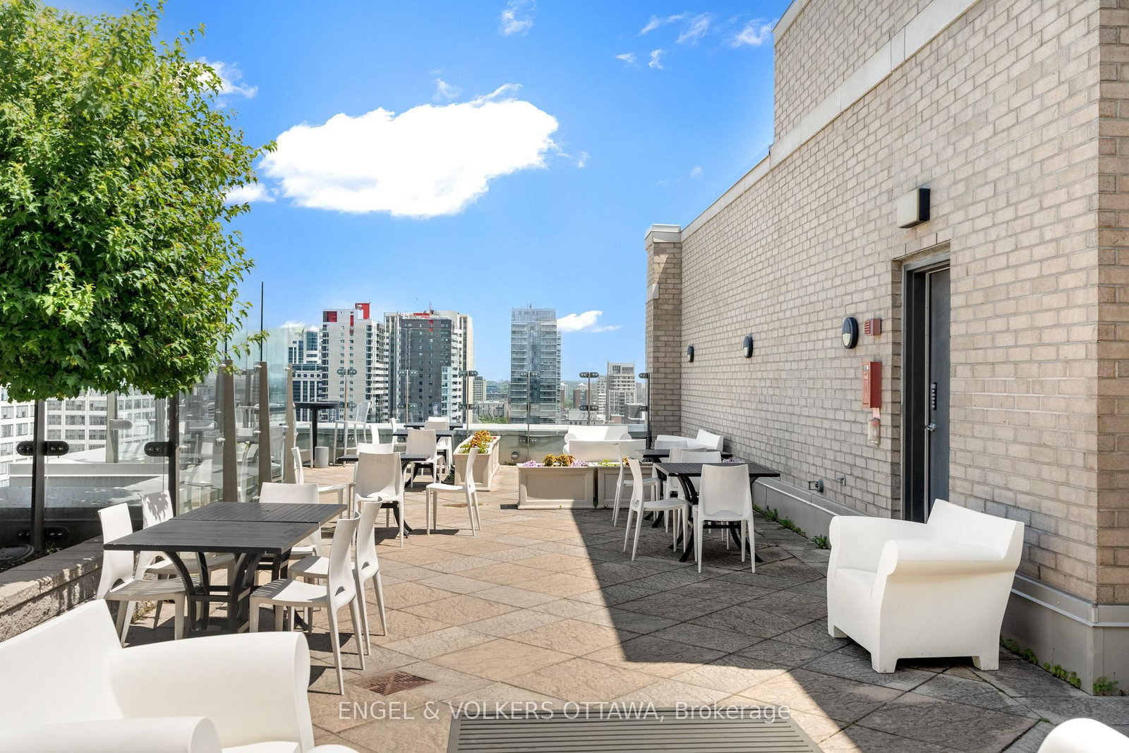 235 Kent Street • #711 • Ottawa, ON photo 32