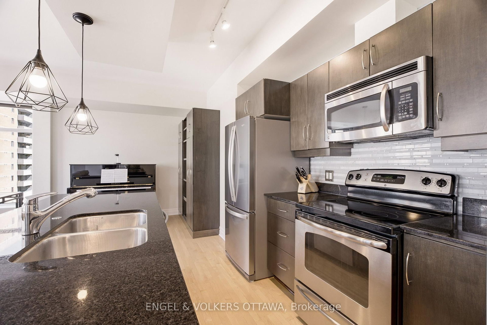 235 Kent Street • #711 • Ottawa, ON photo 8