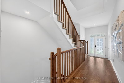 216 Trumpeter Acres • Ottawa, ON photo 4