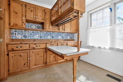 8 Amelia Street • Brant, ON photo 9