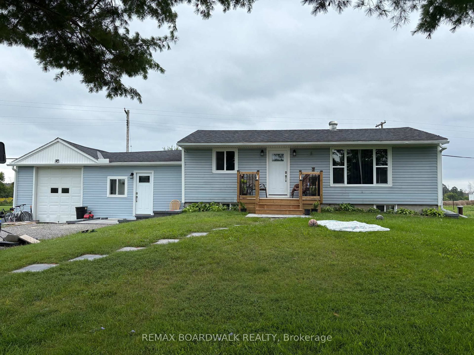 3911 County 26 Road • Elizabethtown-Kitley, ON photo 2
