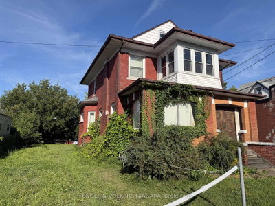 4689 Crysler Avenue • Niagara Falls, ON photo 4