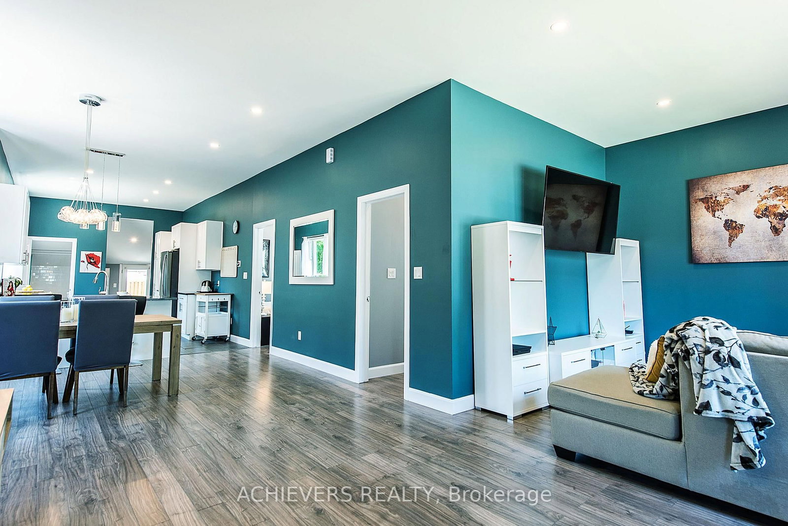 9 Pearl Street • London East, ON photo 6