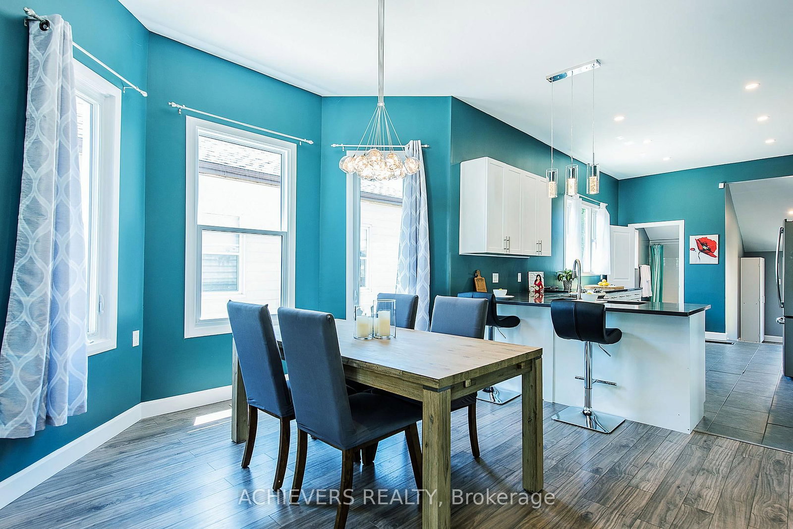 9 Pearl Street • London East, ON photo 8