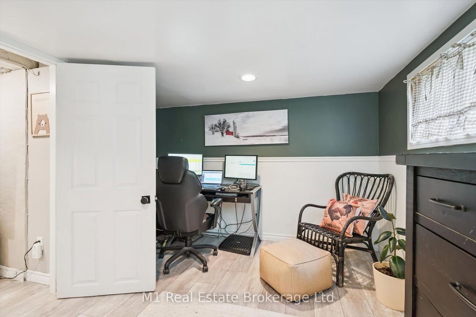 691 St Andrew Street W • Centre Wellington, ON photo 32