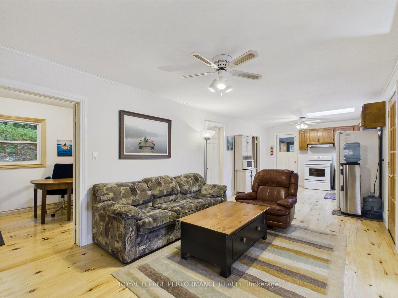 9596 Go Home Lake Shore • Georgian Bay, ON photo 10