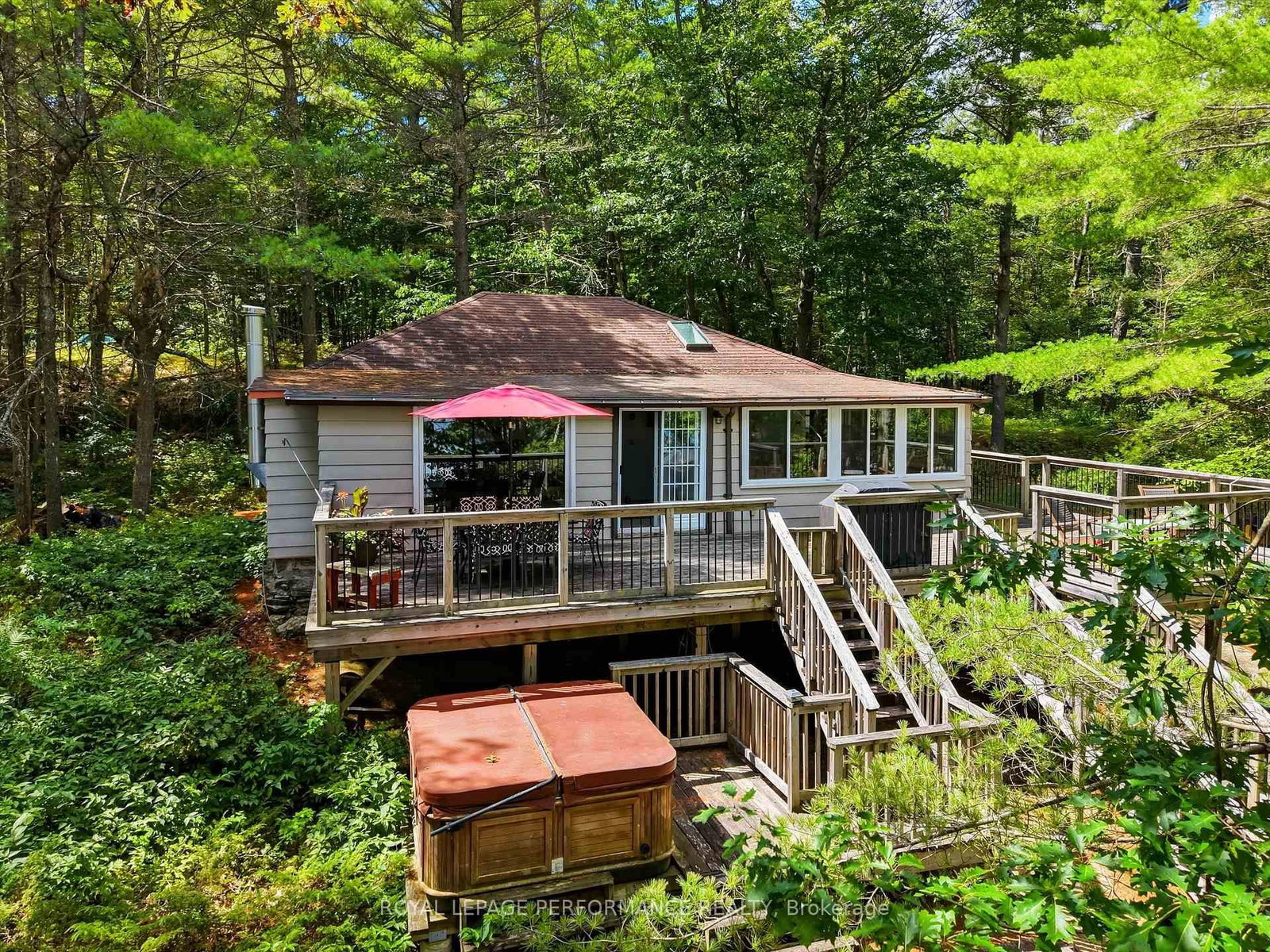 9596 Go Home Lake Shore • Georgian Bay, ON photo 4