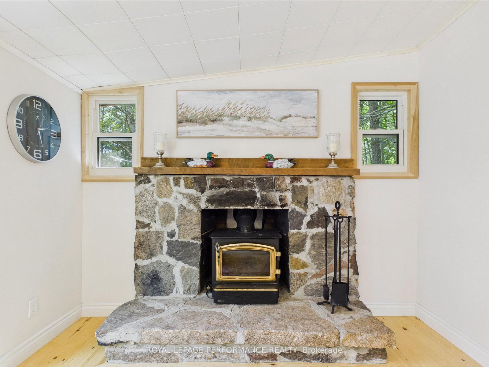 9596 Go Home Lake Shore • Georgian Bay, ON photo 9