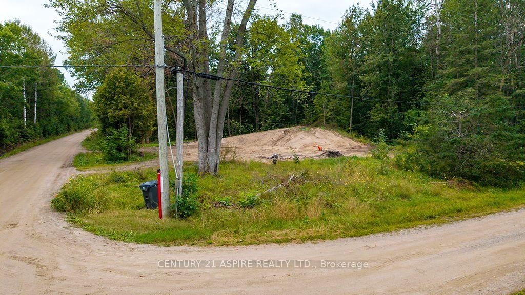 201 Sand Point Road • Pembroke, ON photo 5