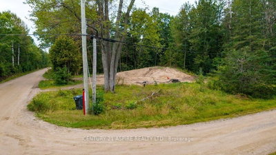 201 Sand Point Road • Pembroke, ON photo 5