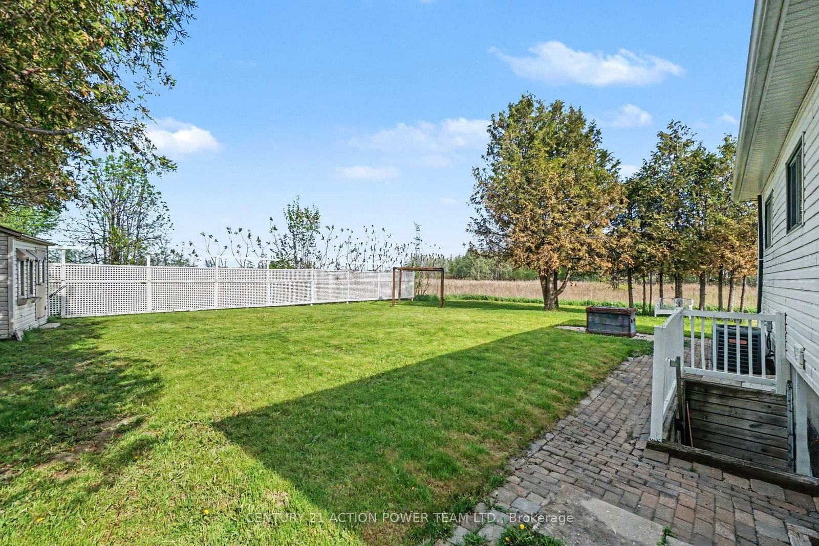 2147 Mer Bleue Road • Ottawa, ON photo 28
