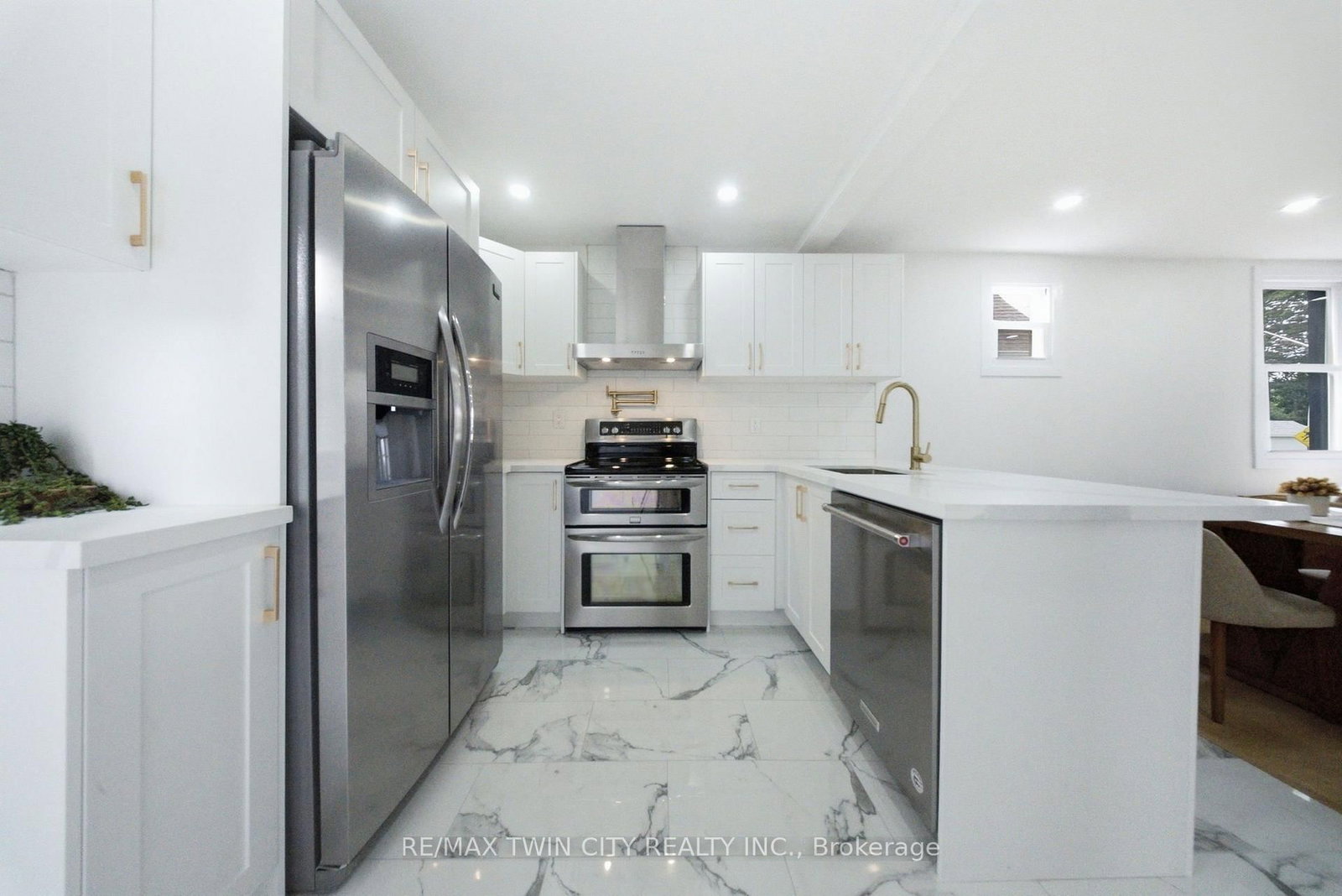 77 Abigail Avenue • Brantford, ON photo 10