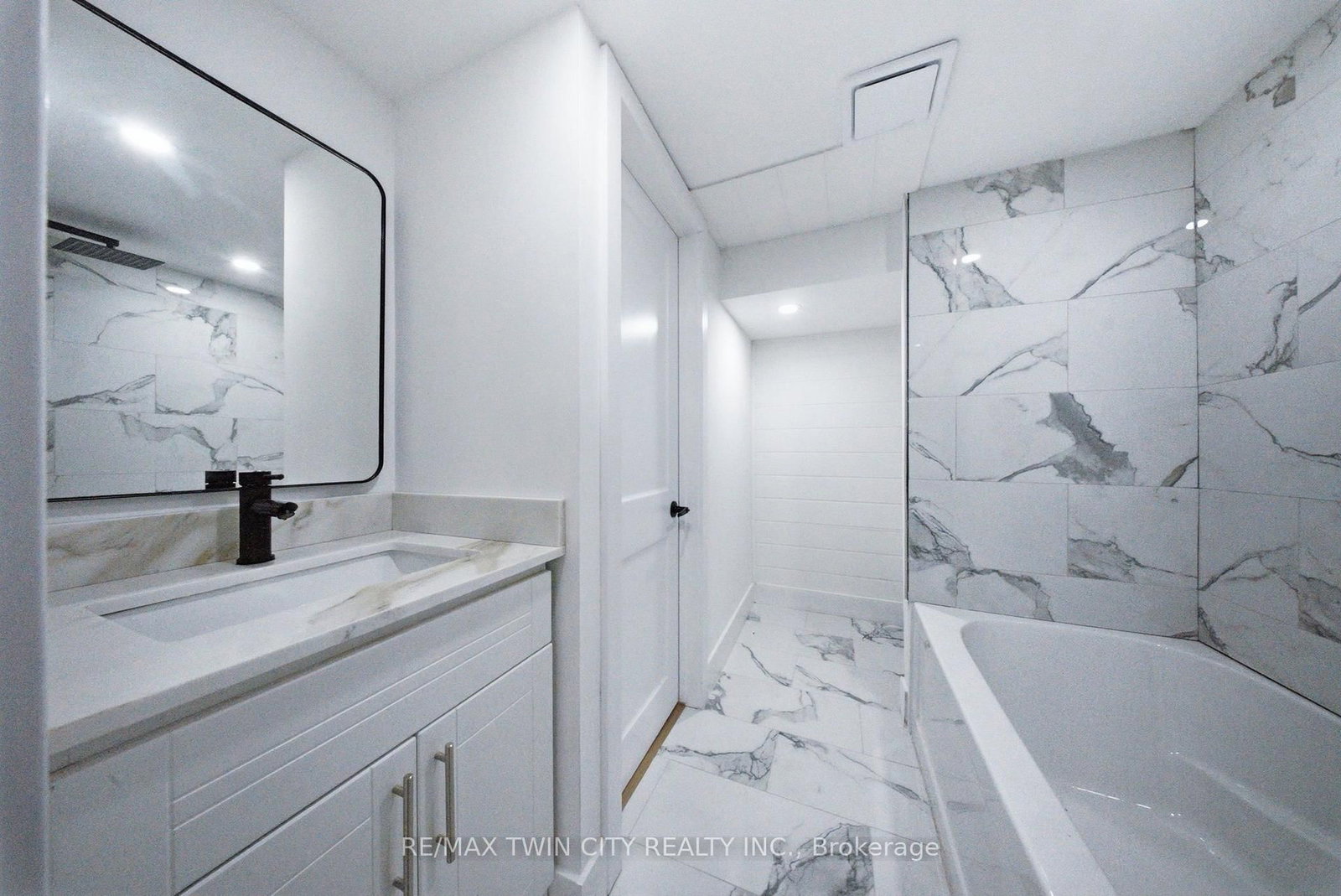 77 Abigail Avenue • Brantford, ON photo 21