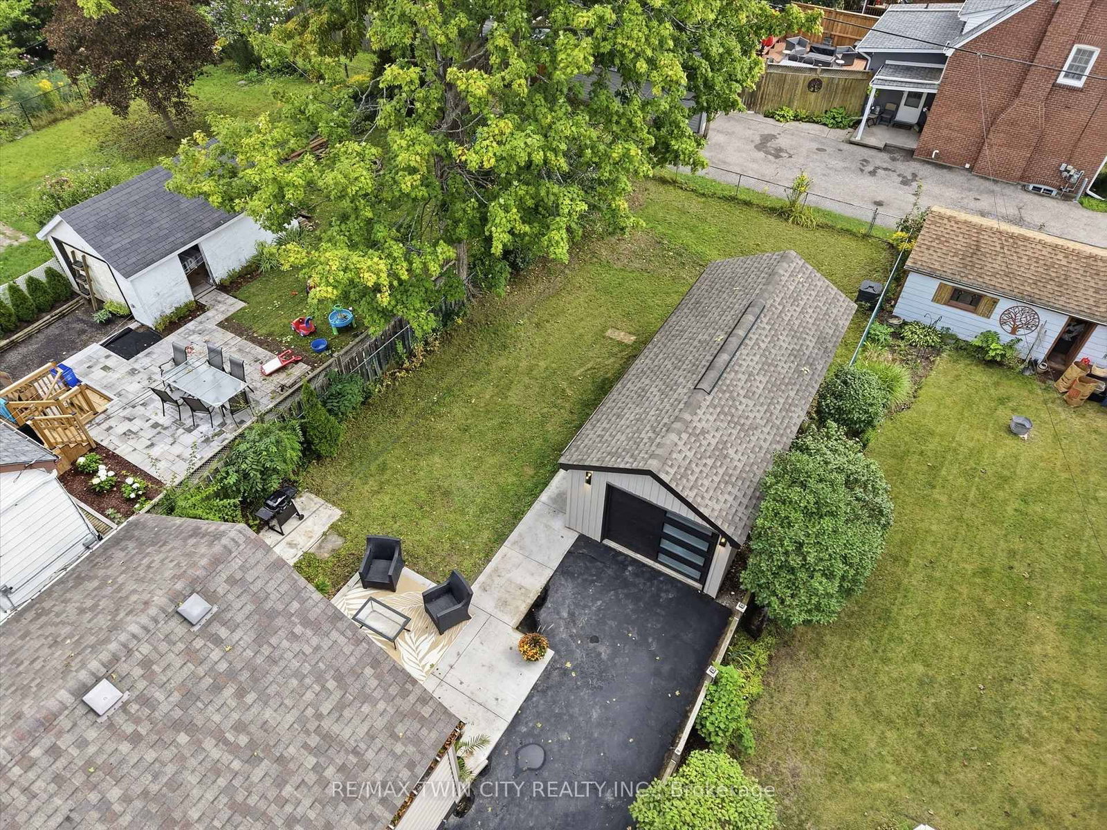 77 Abigail Avenue • Brantford, ON photo 29