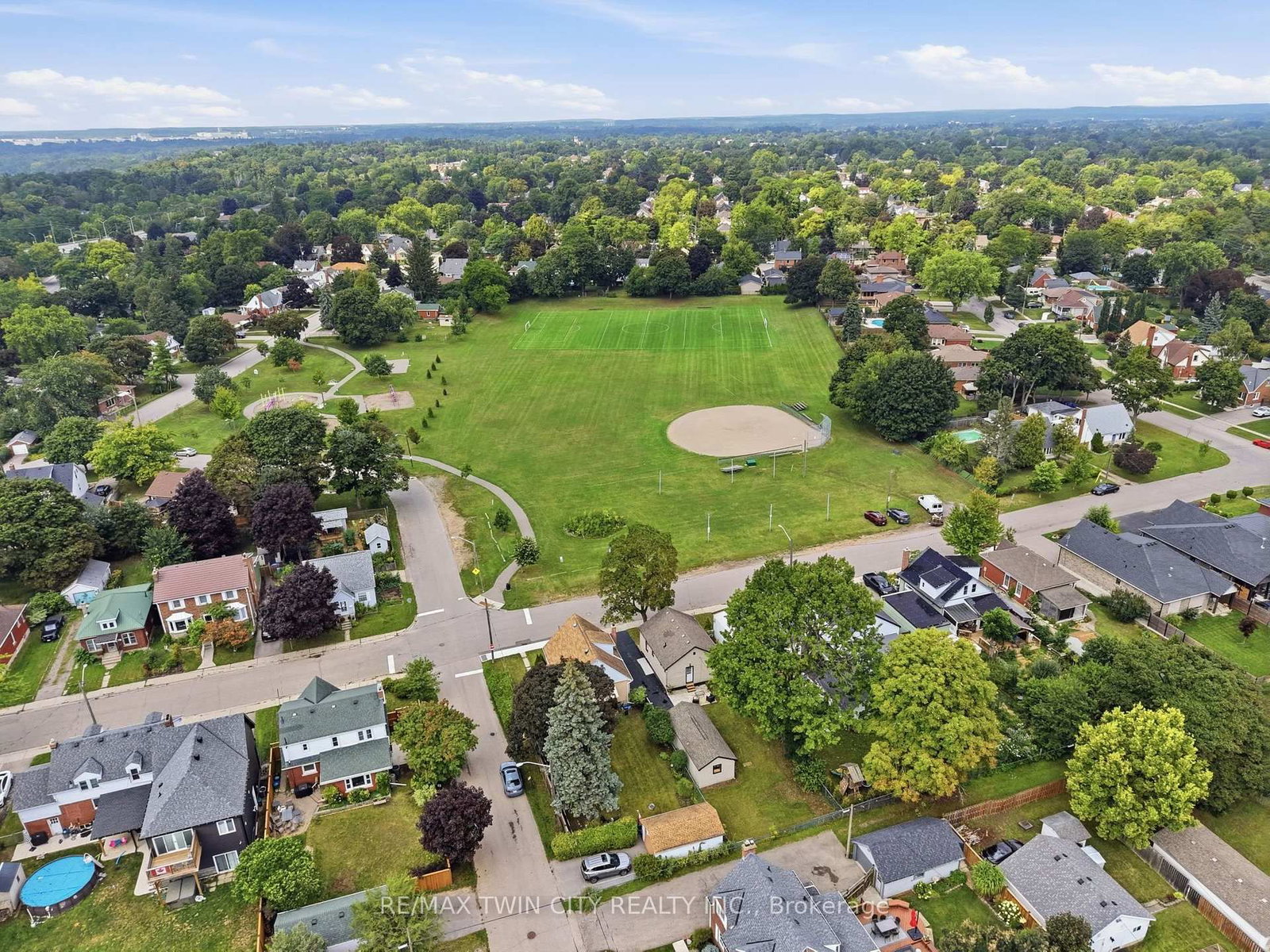 77 Abigail Avenue • Brantford, ON photo 30