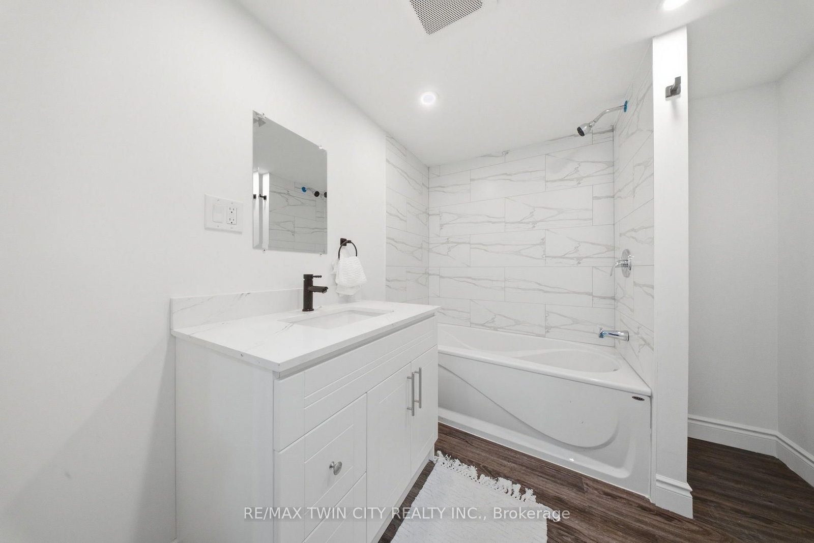 42 Peel Street • Brantford, ON photo 13