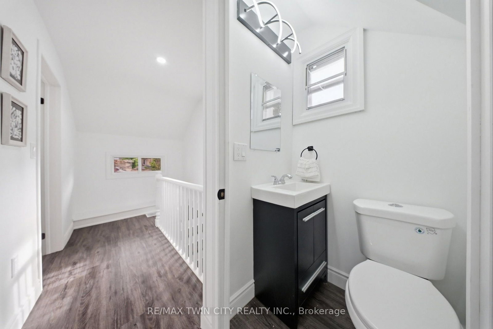 42 Peel Street • Brantford, ON photo 24