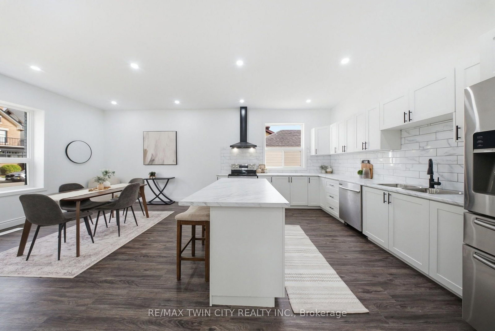 42 Peel Street • Brantford, ON photo 7