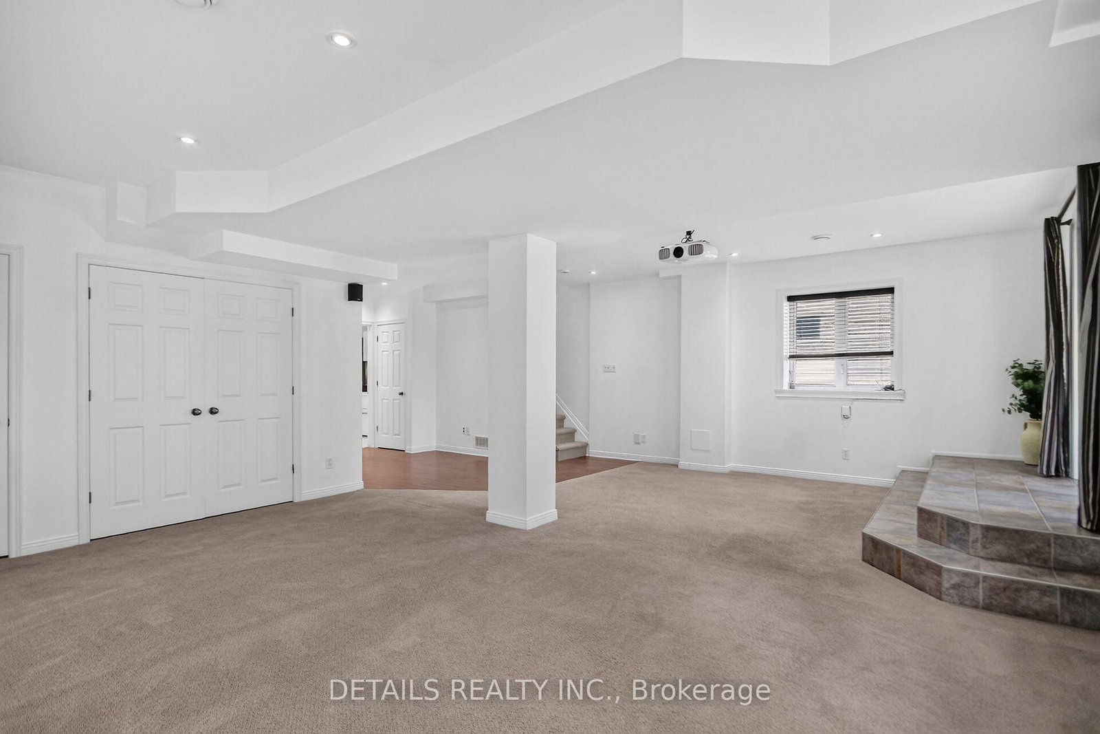 250 Flodden Way • Ottawa, ON photo 37