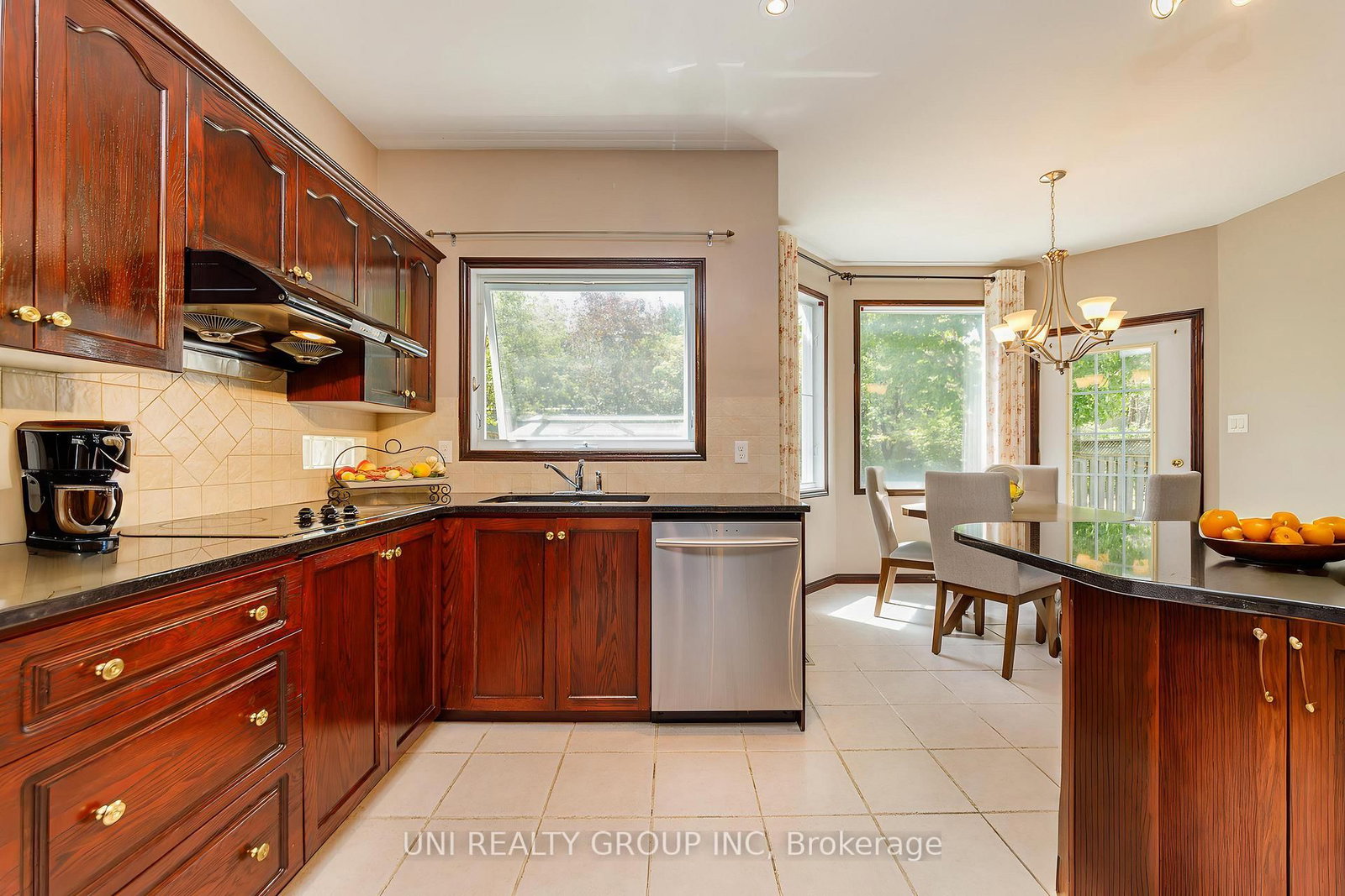 11 LANGFORD Crescent • Kanata, ON photo 13