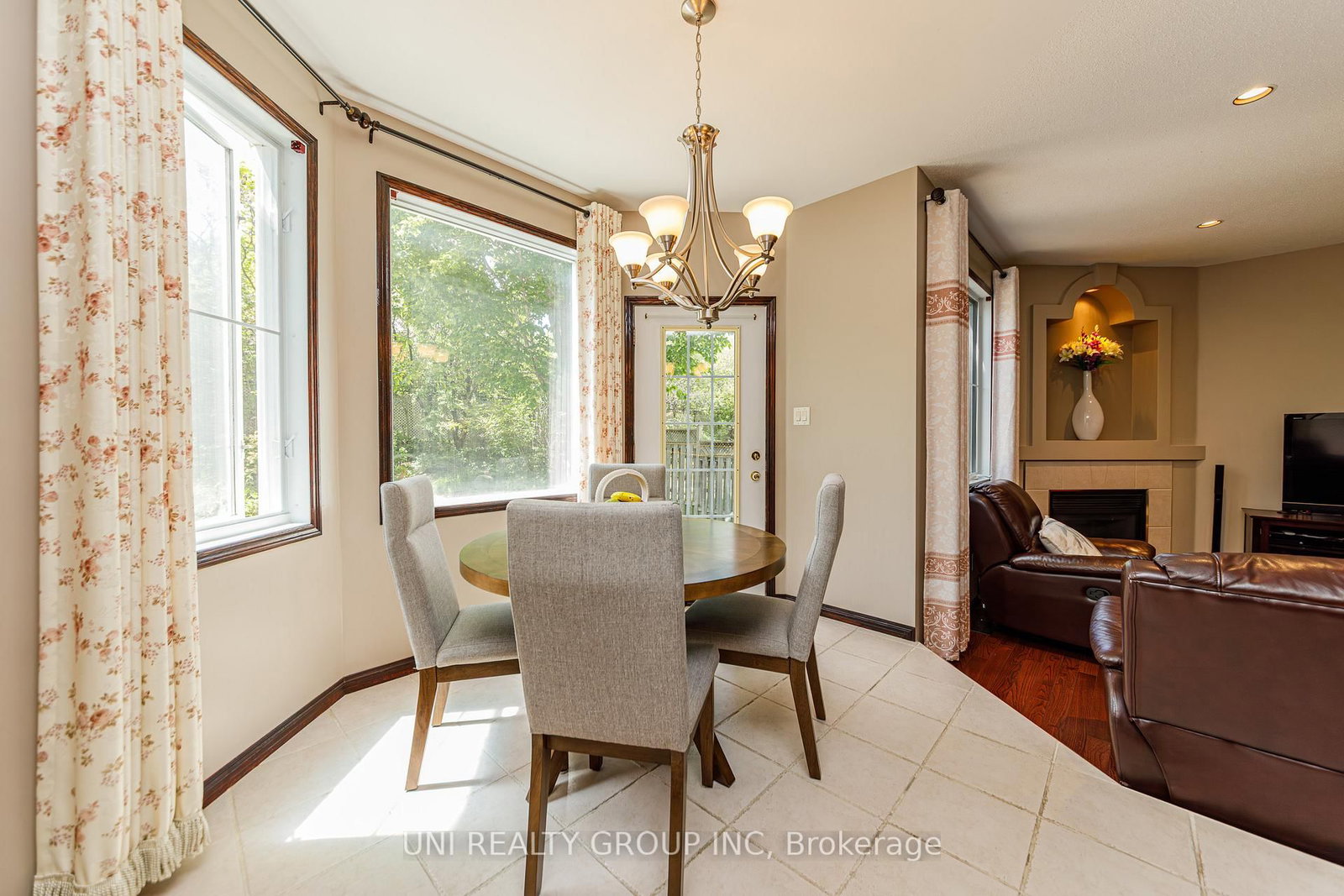 11 LANGFORD Crescent • Kanata, ON photo 19