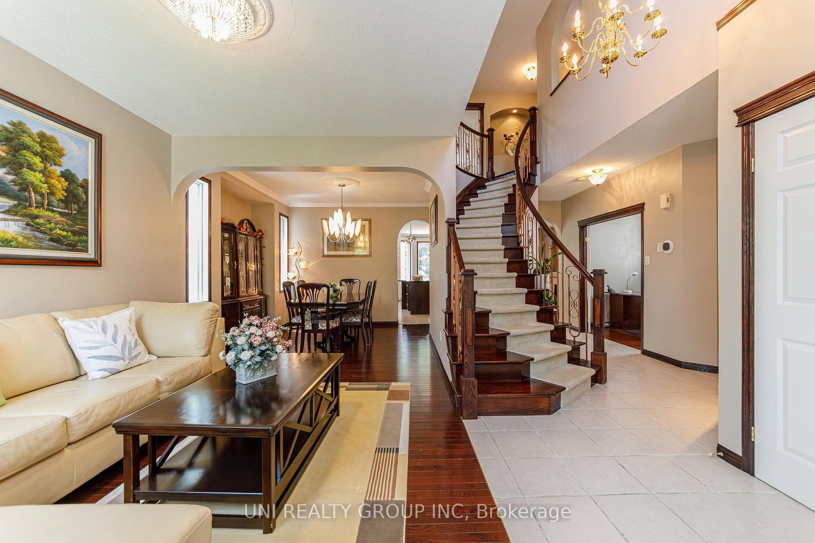 11 LANGFORD Crescent • Kanata, ON photo 5