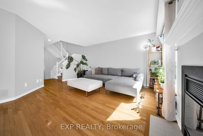 34 Stonebriar Drive • Ottawa, ON photo 3