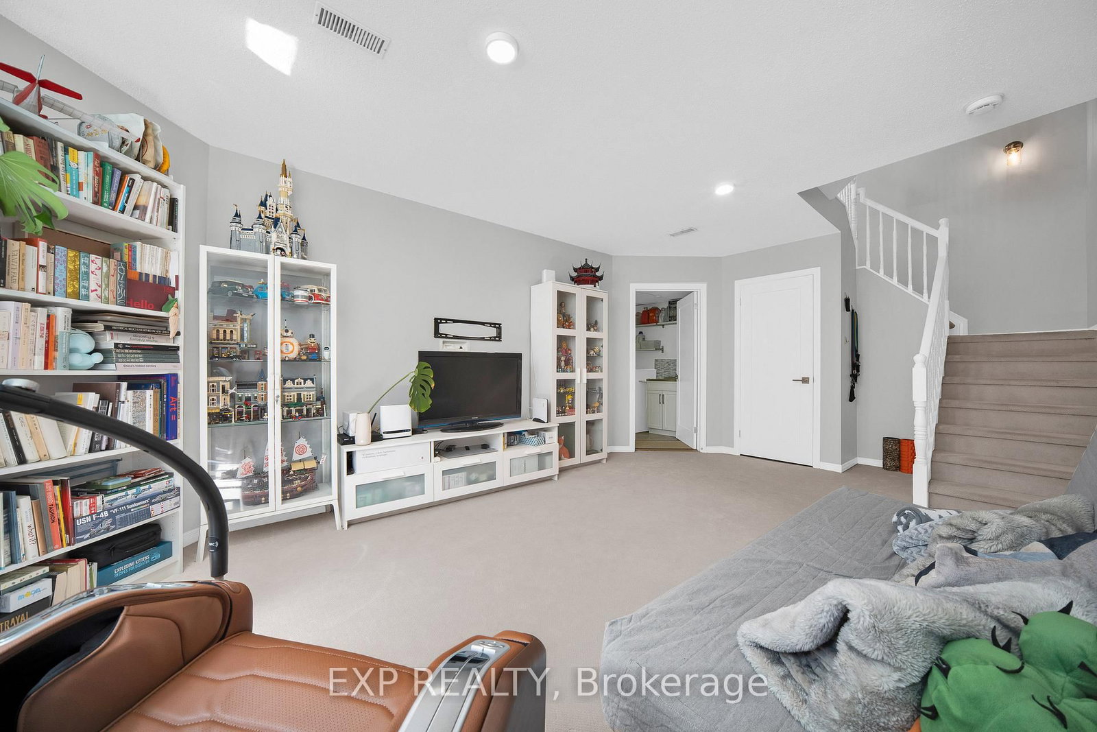 34 Stonebriar Drive • Ottawa, ON photo 30