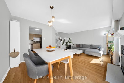 34 Stonebriar Drive • Ottawa, ON photo 9