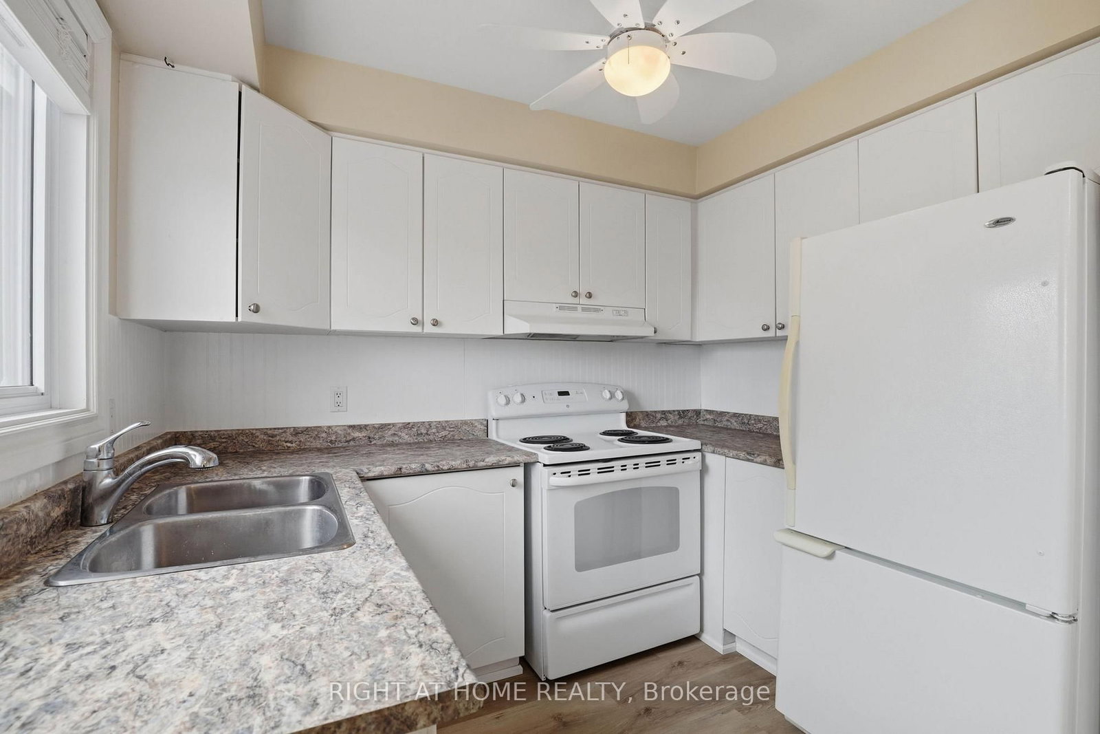 320 Westminster Avenue • #62 • London South, ON photo 10