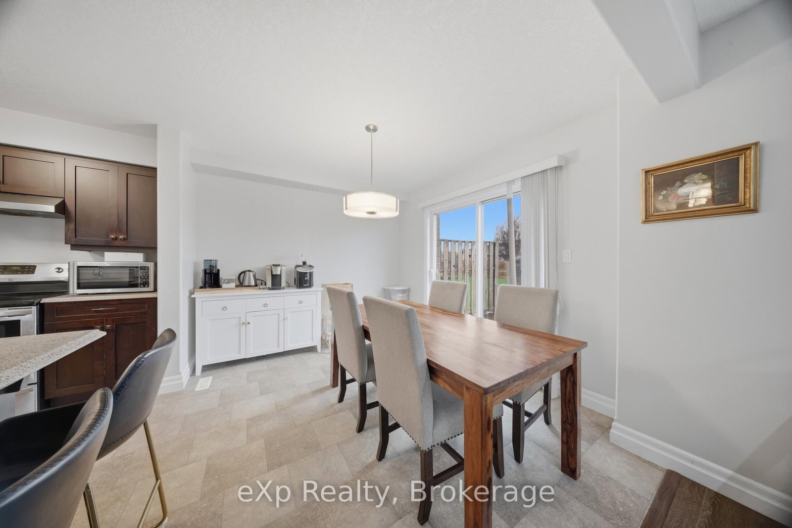 300 Hutton Street E • North Perth, ON photo 12