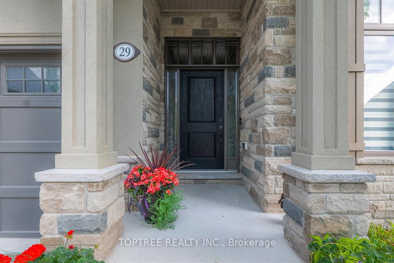 2290 Torrey Pines Way photo 2