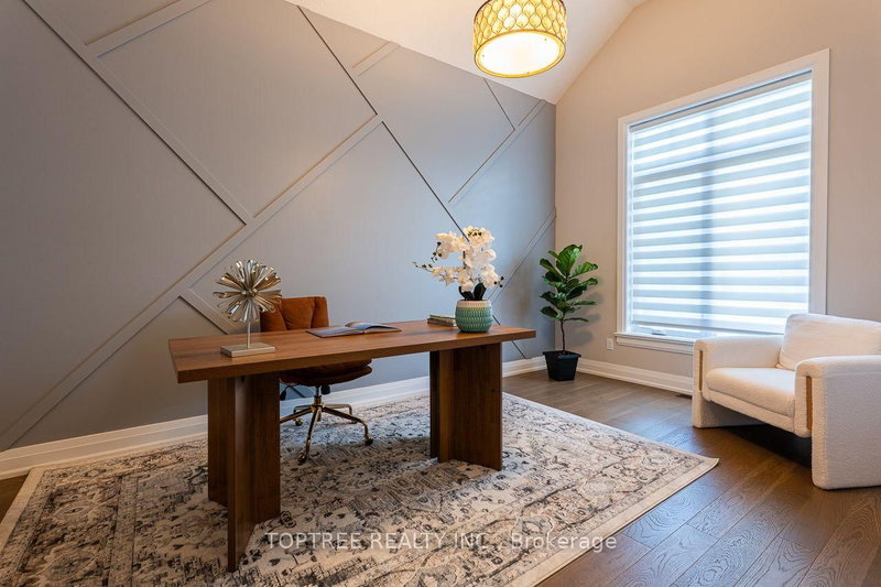 2290 Torrey Pines Way photo 5