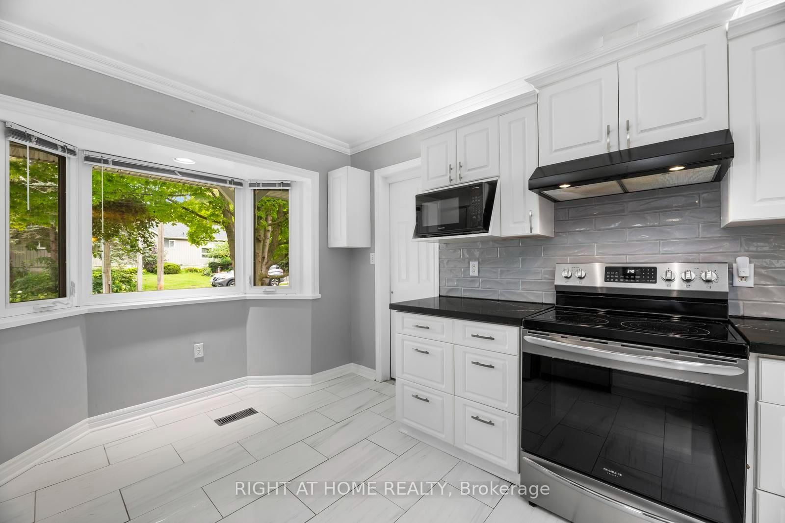 19 Parliament Street • Cramahe, ON photo 7