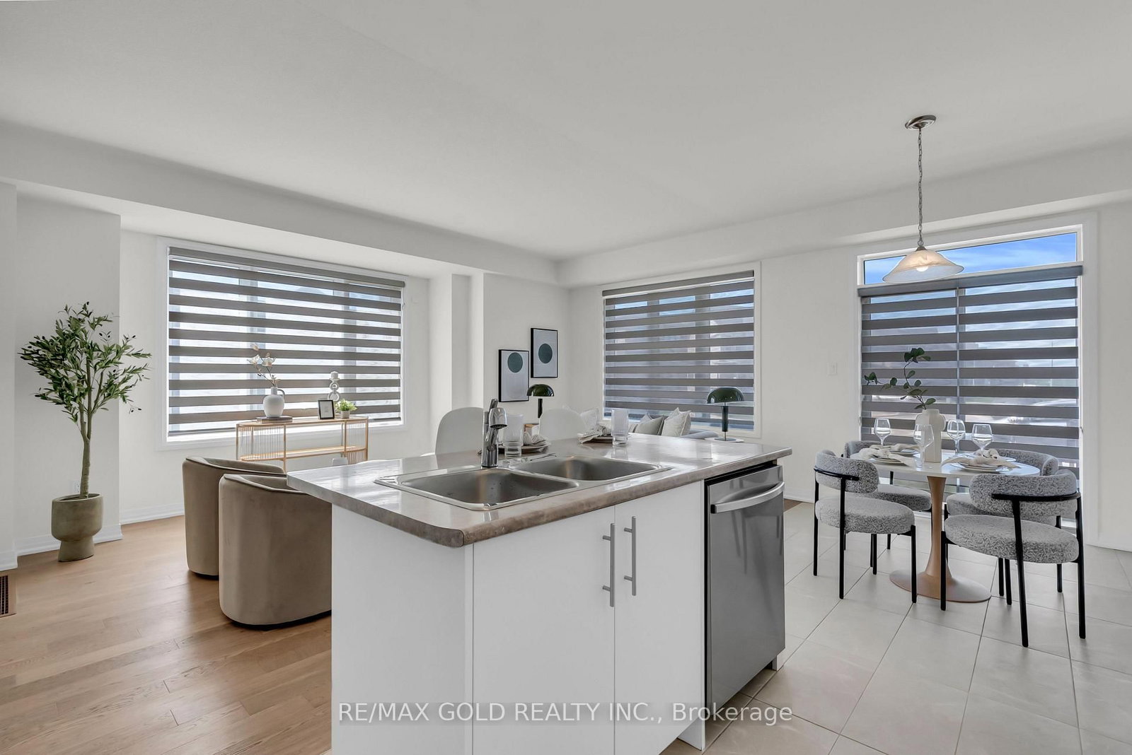 25 Heritage Way • Thorold, ON photo 18