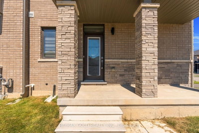 25 Heritage Way • Thorold, ON photo 7