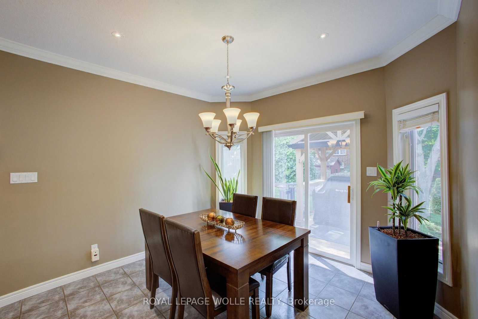 457 Caryndale Drive • Kitchener, ON photo 16