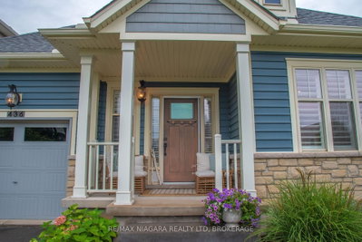 436 RIDGEWAY Road • Fort Erie, ON photo 3
