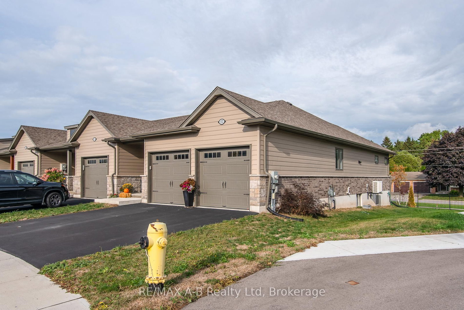 172 Hooper Street • St. Marys, ON photo 3