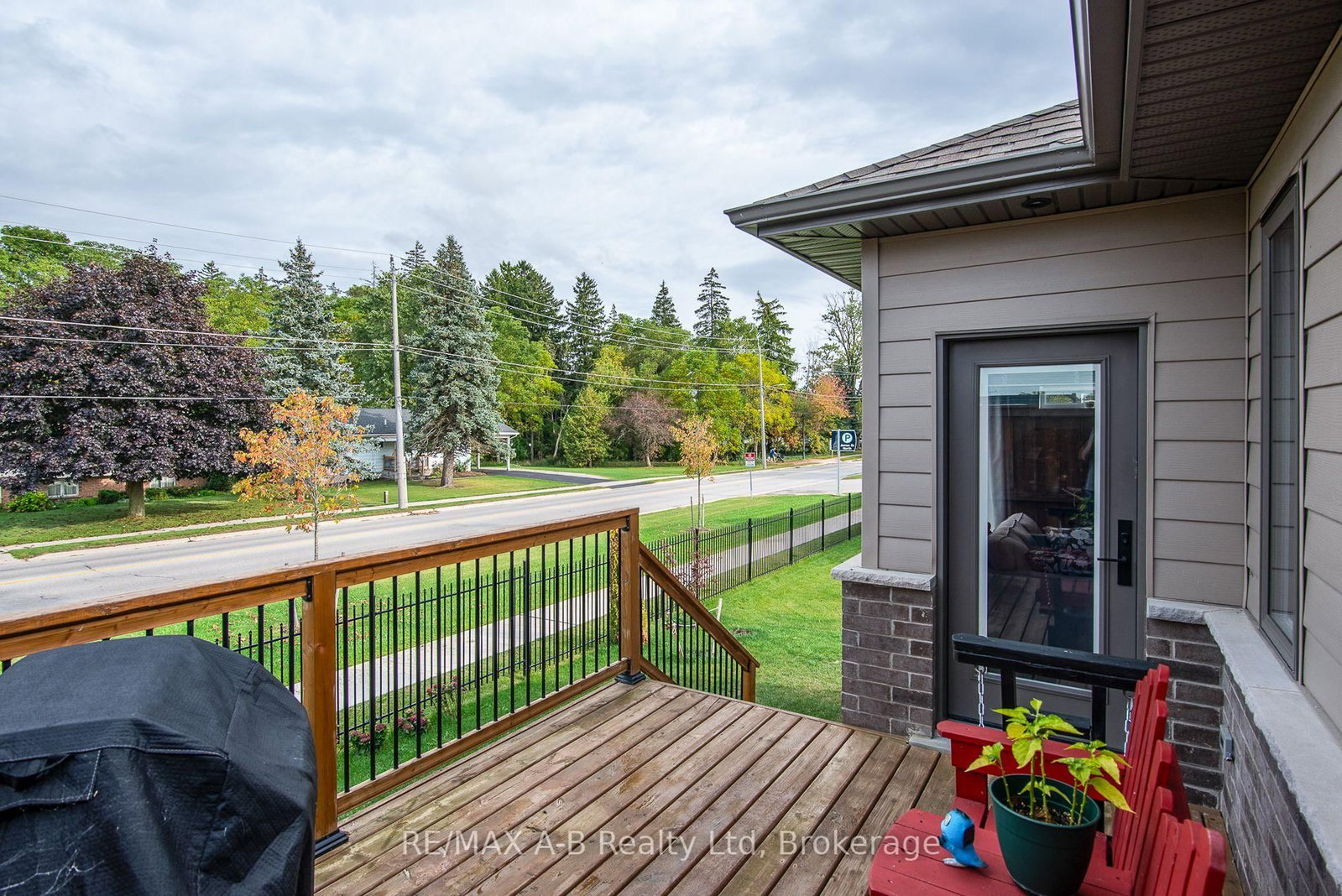 172 Hooper Street • St. Marys, ON photo 5