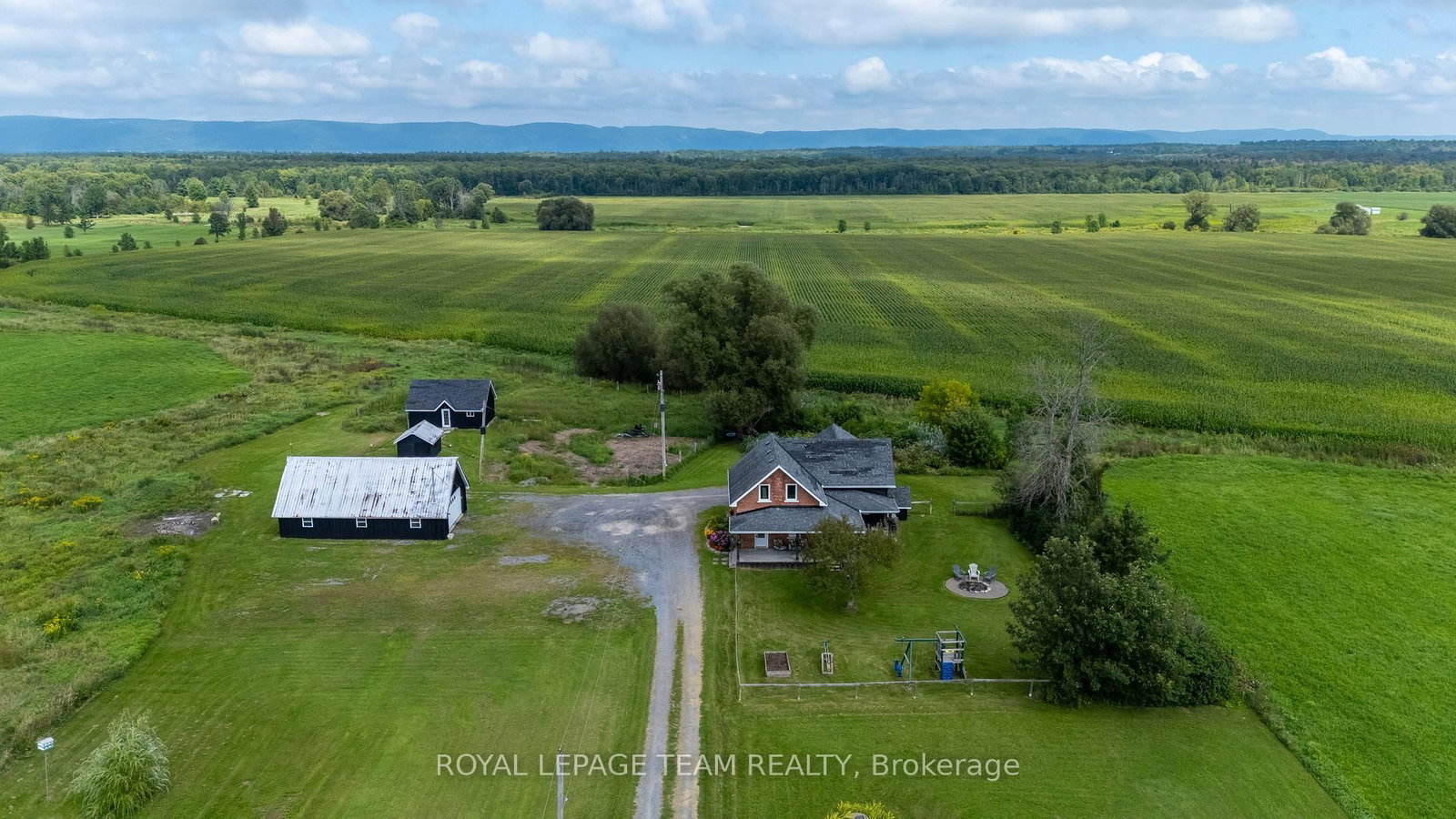 3570 Dunrobin Road • Ottawa, ON photo 32