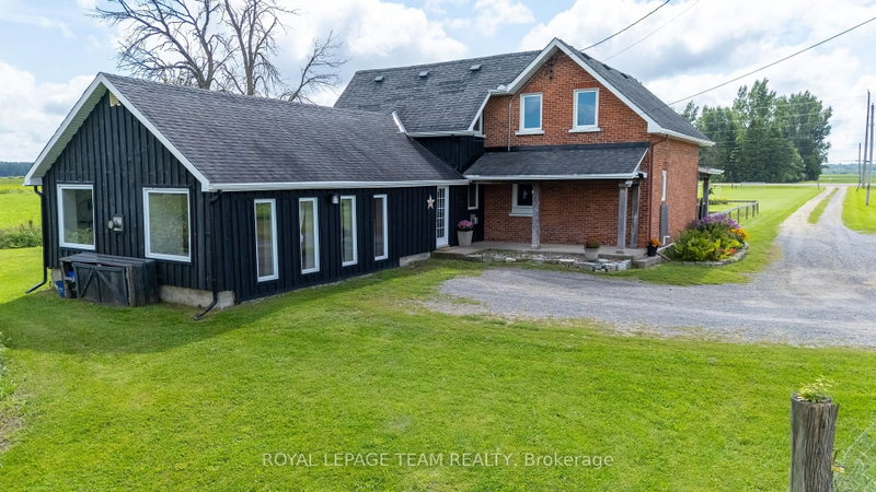 3570 Dunrobin Rd photo 4