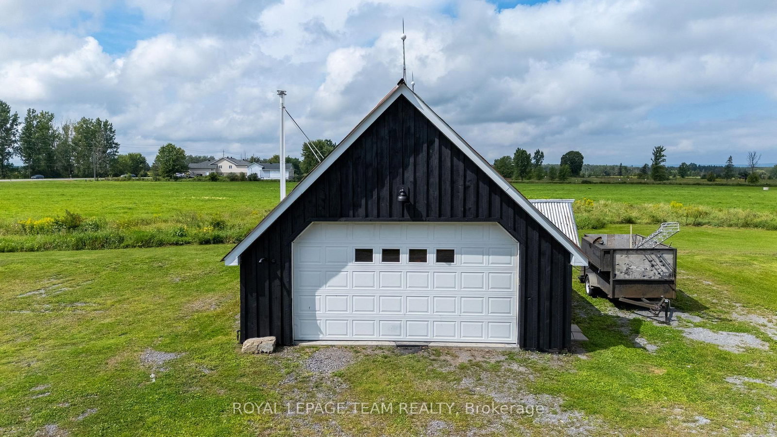 3570 Dunrobin Road • Ottawa, ON photo 40