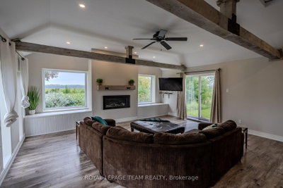 3570 Dunrobin Road • Ottawa, ON photo 5