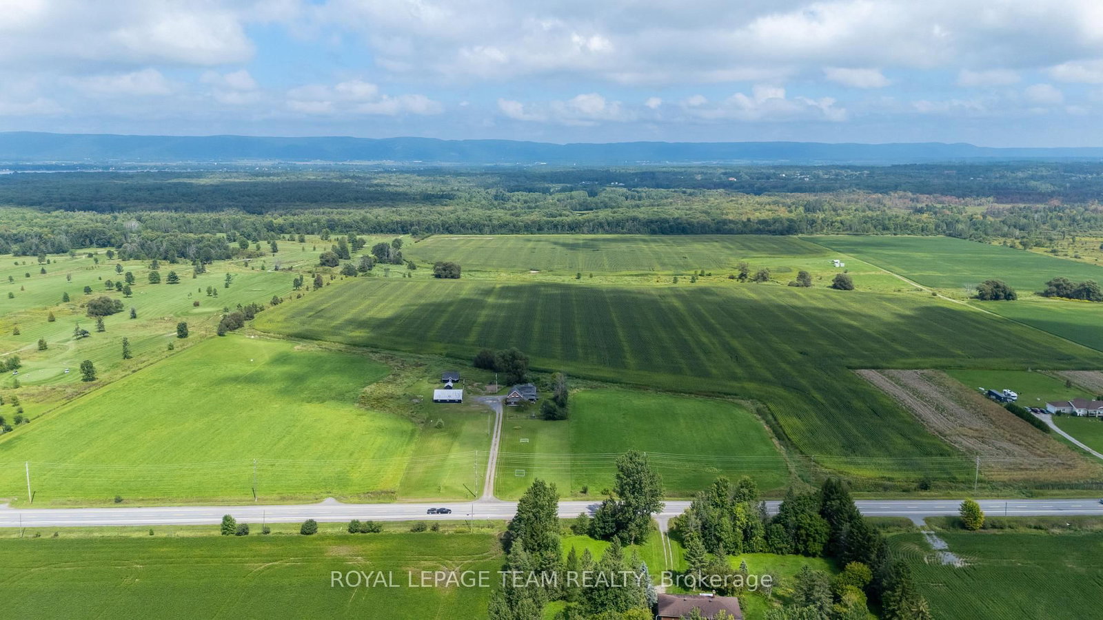 3570 Dunrobin Road • Ottawa, ON photo 50