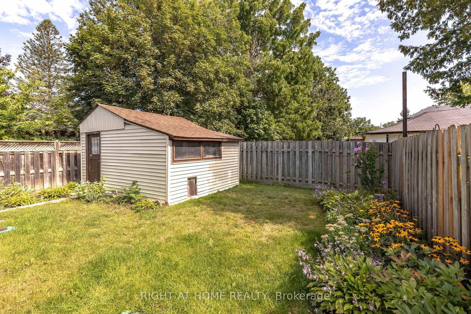 134 Catharine Avenue • Brantford, ON photo 32