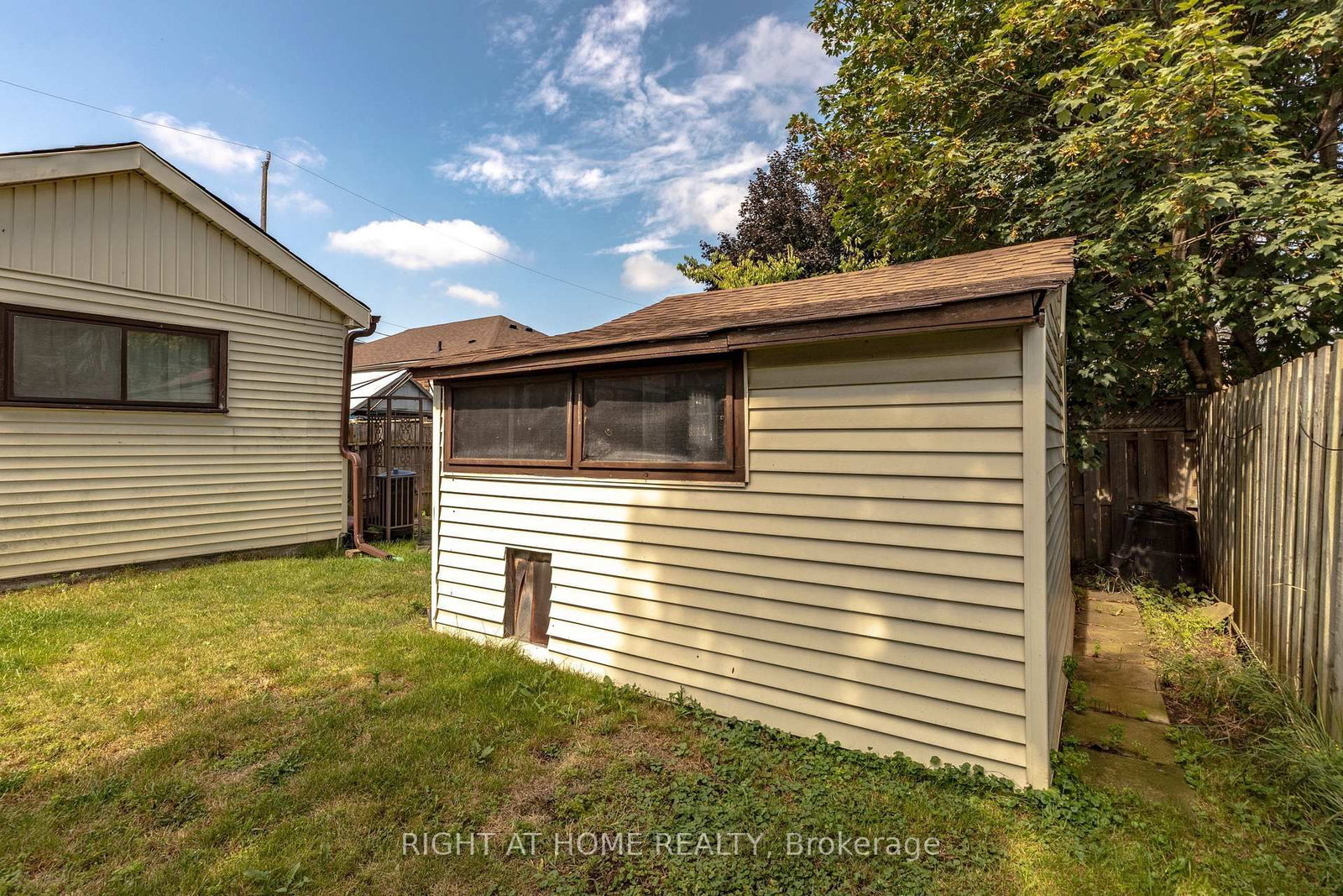 134 Catharine Avenue • Brantford, ON photo 33