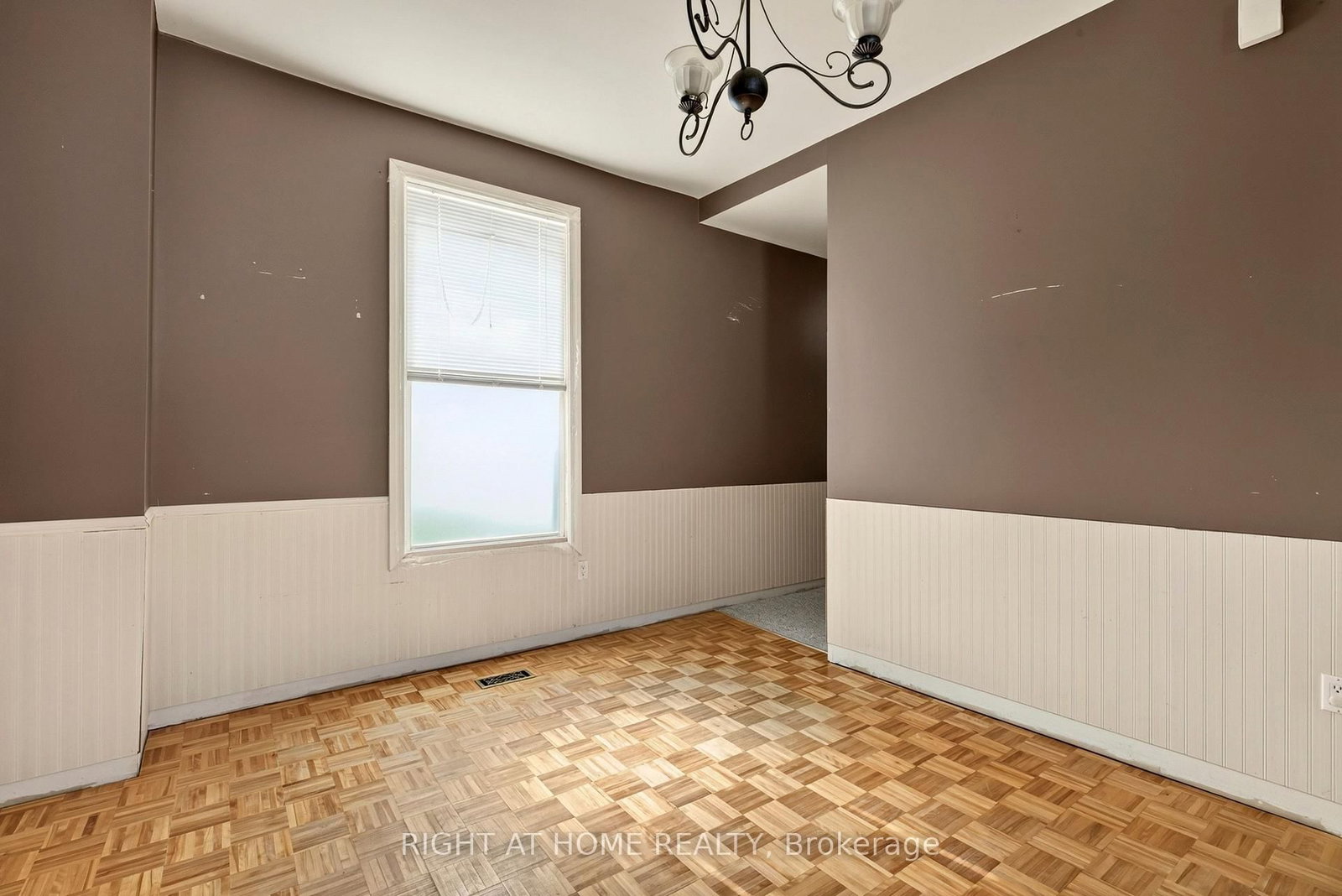 134 Catharine Avenue • Brantford, ON photo 8